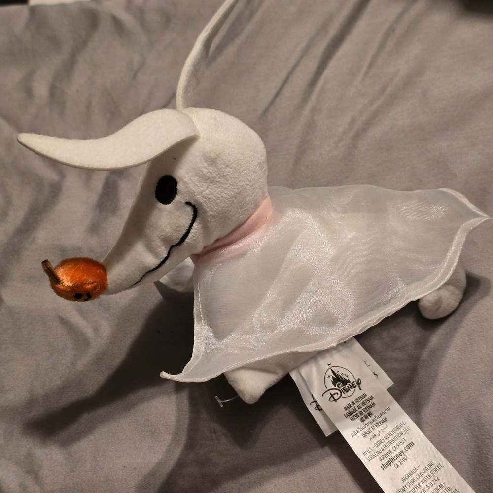 Disney Plush Small Zero Ghost Dog Kids White Halloween Pumpkin Nose Disney Store